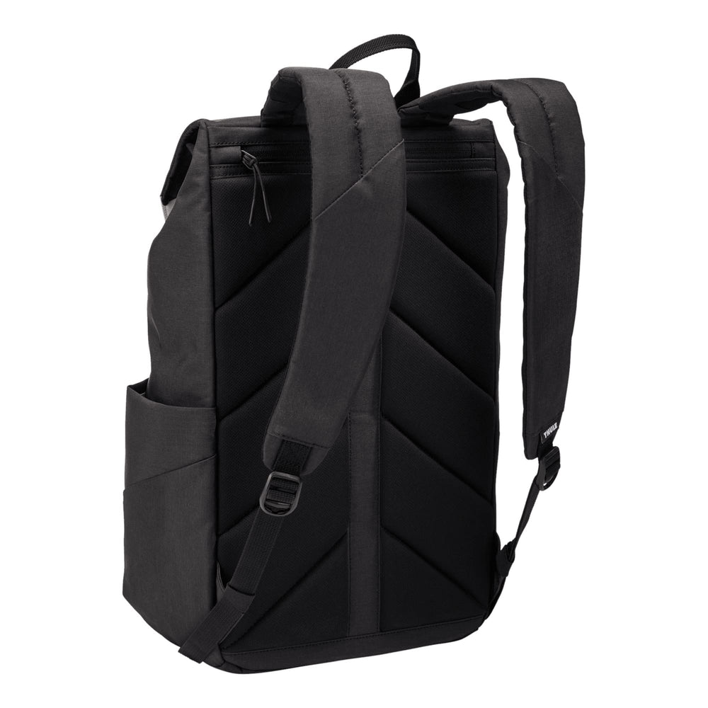 Thule Lithos 16L side pocket shows easy-access water bottle on the go.