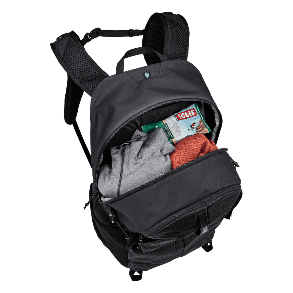 Thule Nanum 25L weather-resistant fabric protects gear in elements.