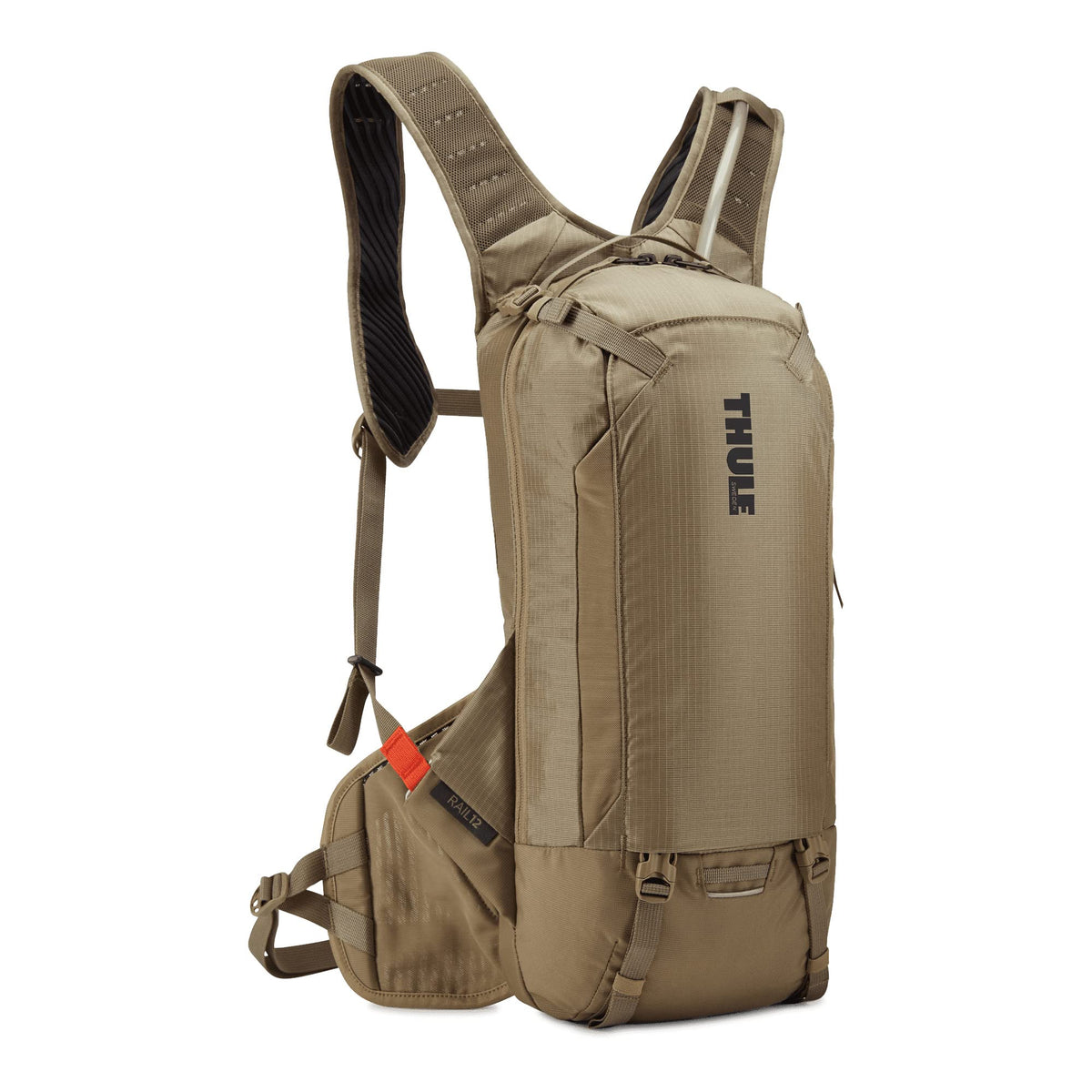 Thule Rail with magnetic ReTrakt hose for hands-free hydration.