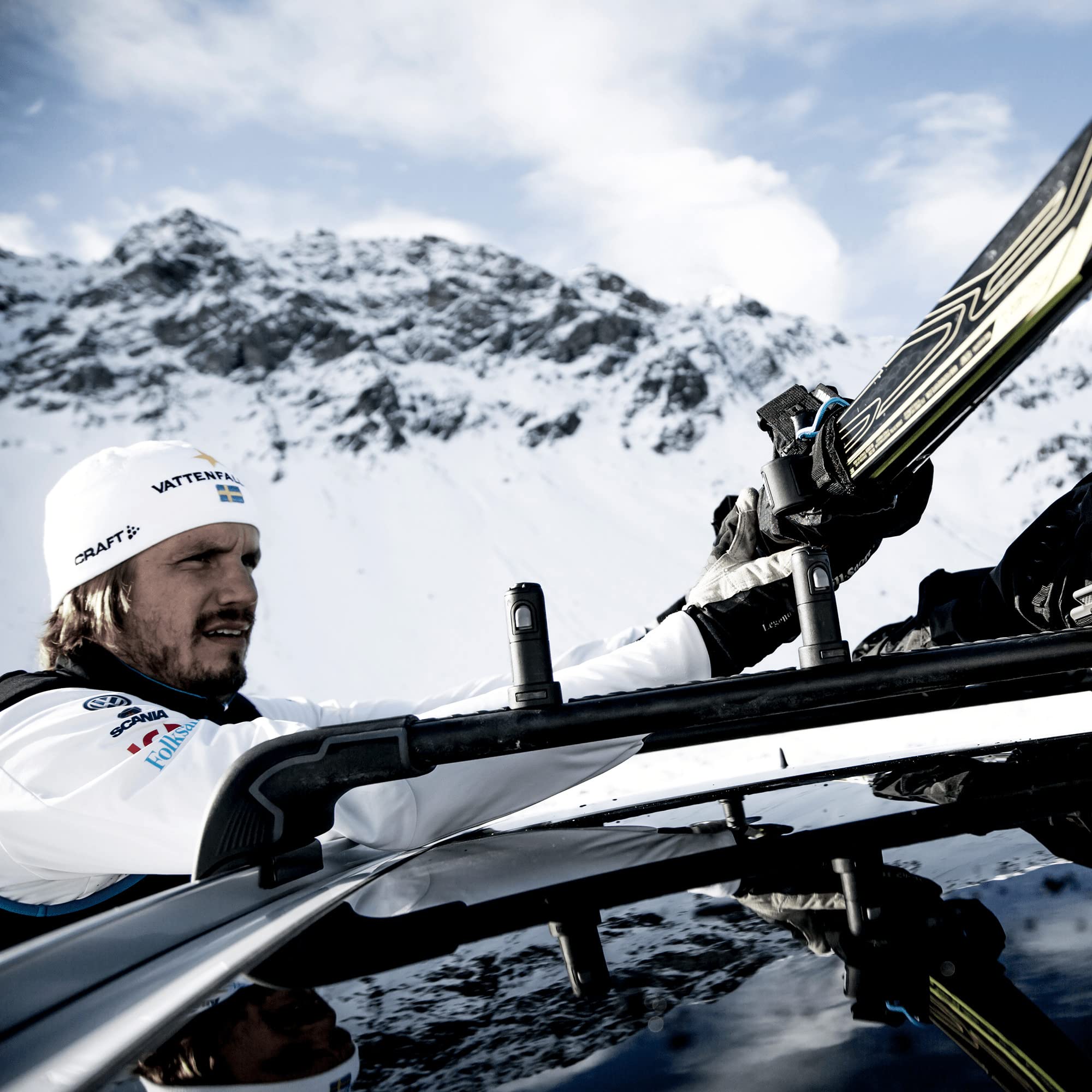 Thule SkiClick 7291 universal compatibility with Thule racks.