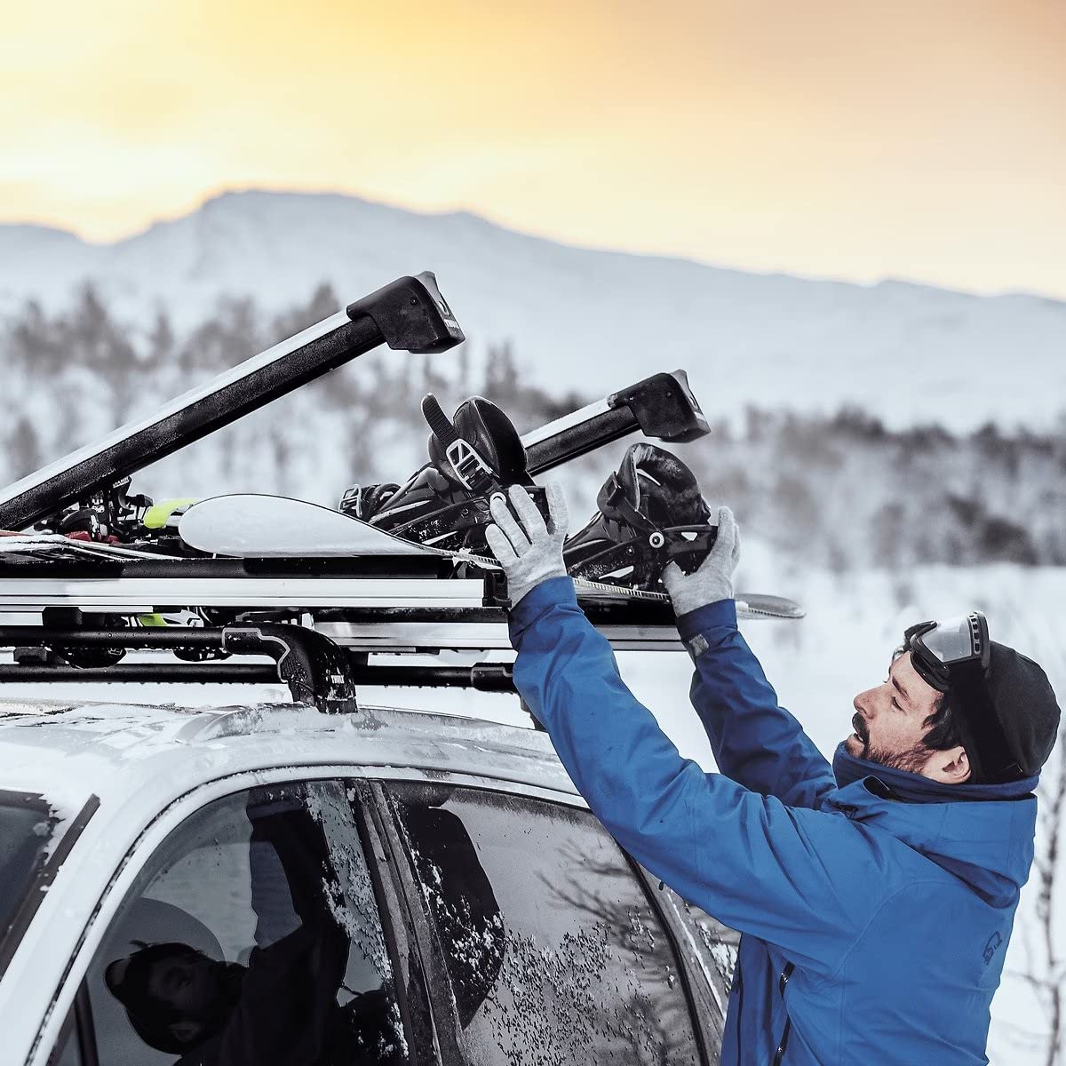 Oversized push button remains glove-friendly for cold-weather use.