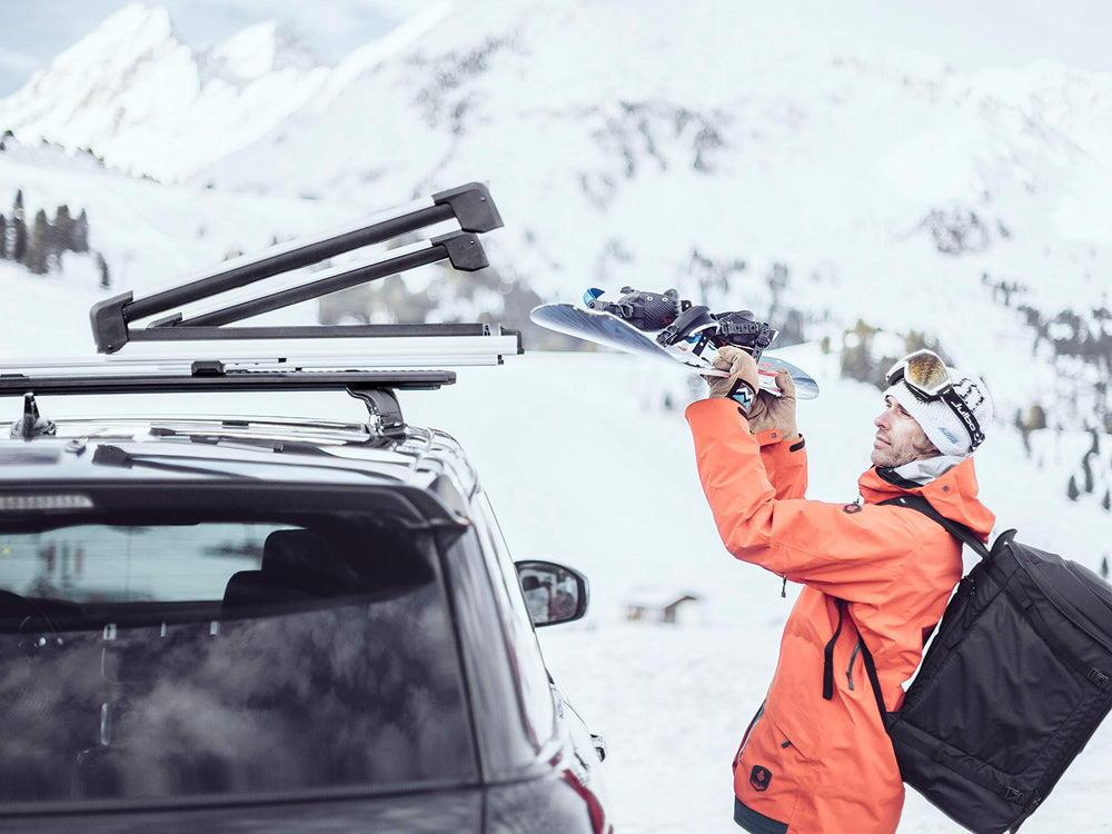 Thule SnowPack Extender universal mounting works with various racks