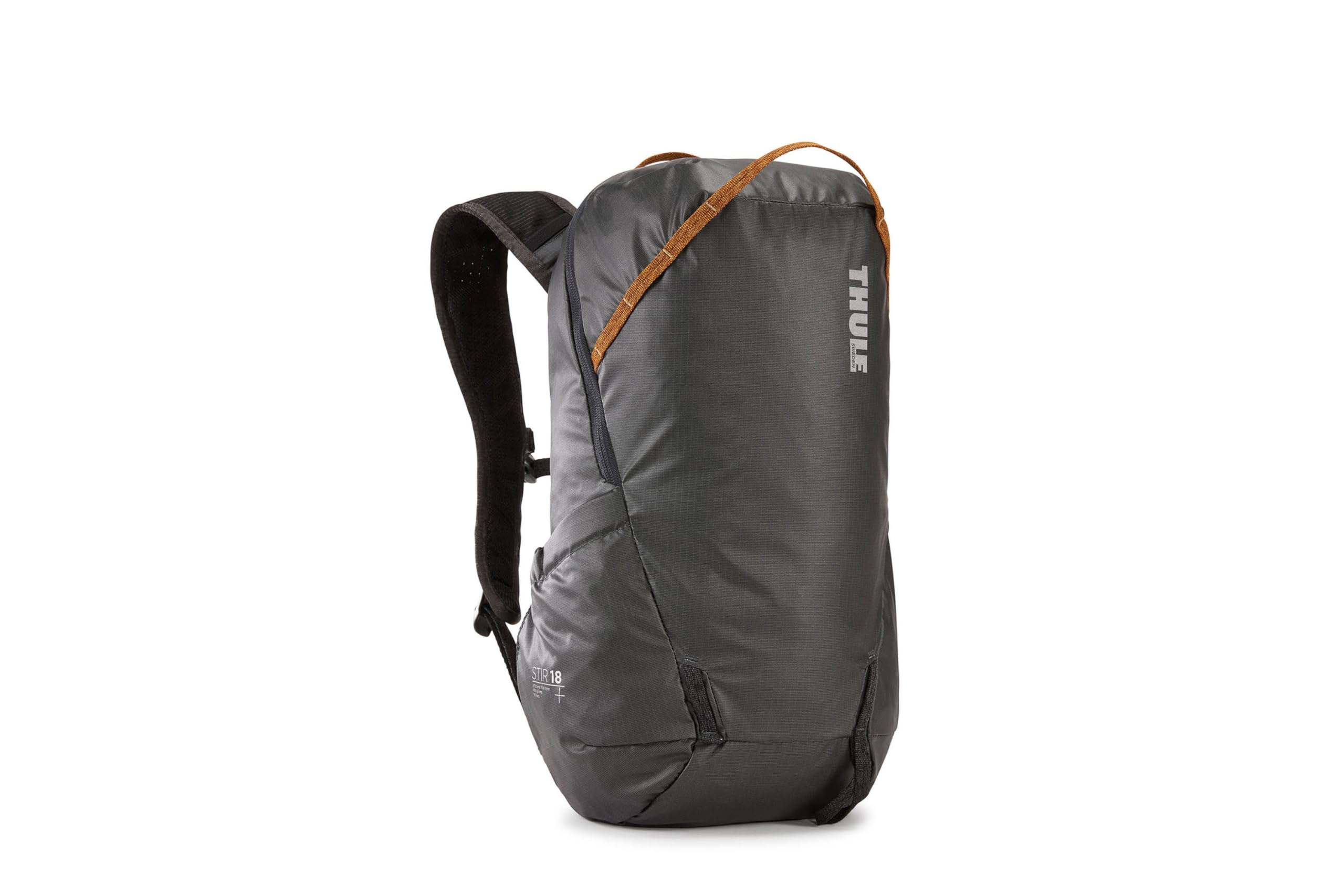 Thule Stir 18L breathable shoulder straps, enhancing airflow during daily use.