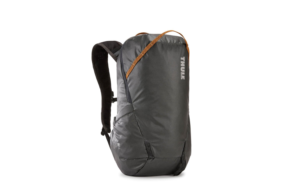 Thule Stir 18L breathable shoulder straps, enhancing airflow during daily use.