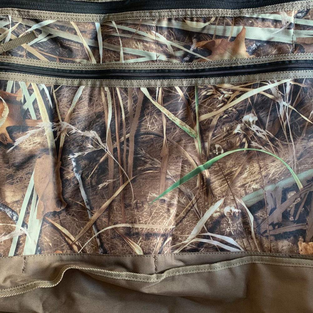 THUNDERBAY 12-slot decoy bag large front pockets store weights and accessories securely.