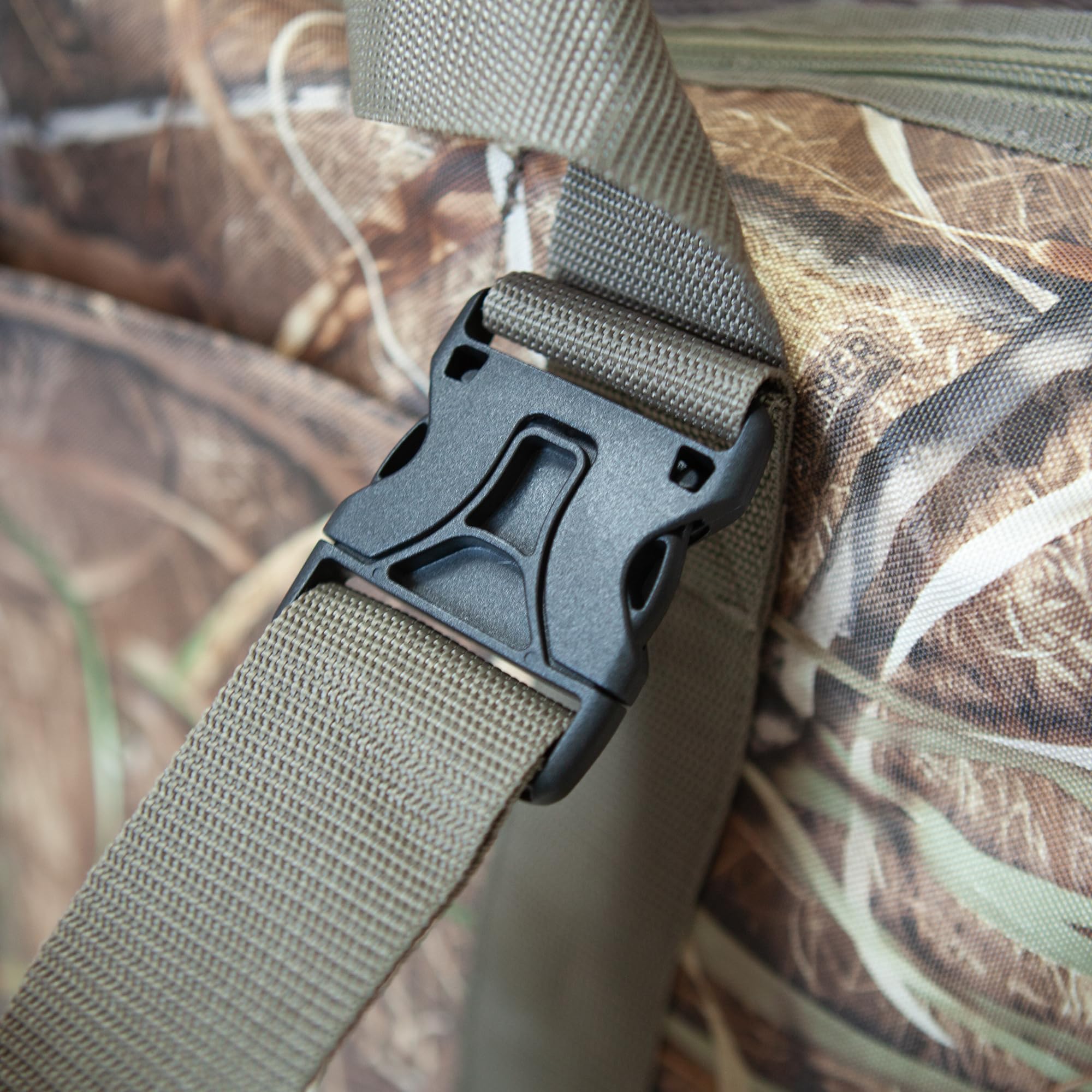 THUNDERBAY 2x6 slot layout keeps bag stable when full for stacking