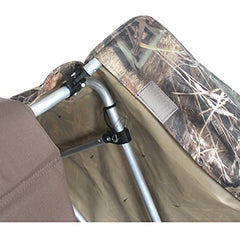 THUNDERBAY Lay Flat Duck Blind fast pop-up door offers easy entry and exit.