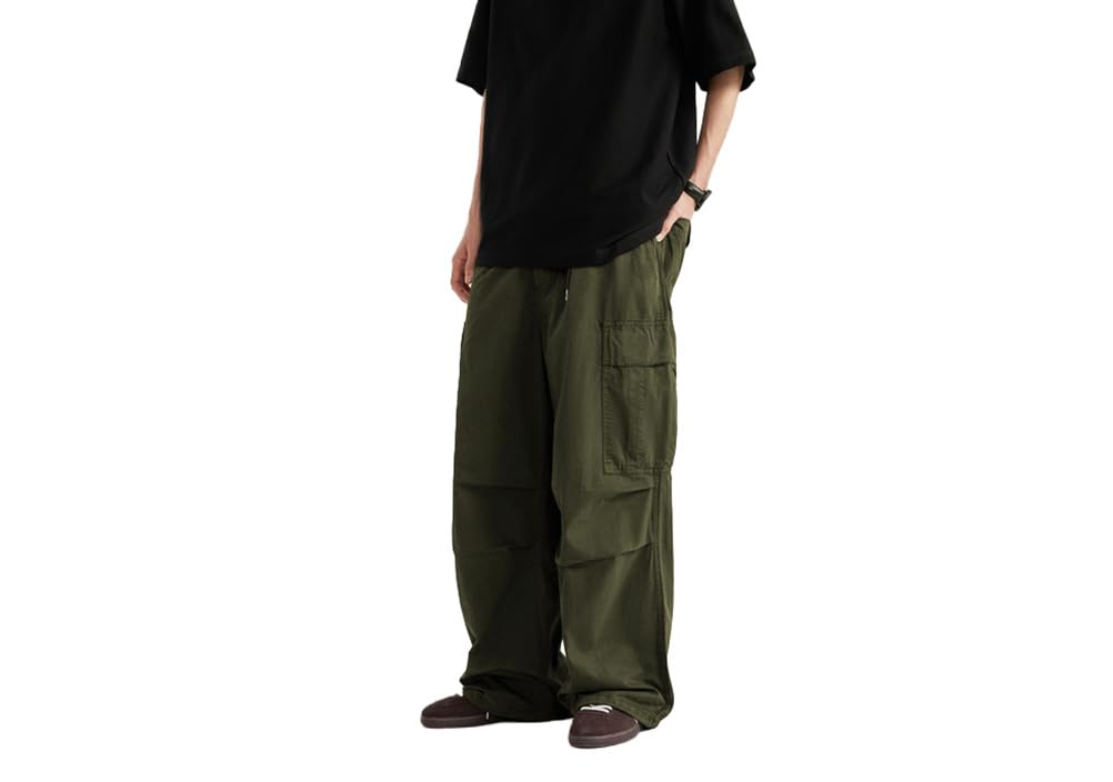 THWEI mens baggy cargo pants back pocket detail for secure storage.