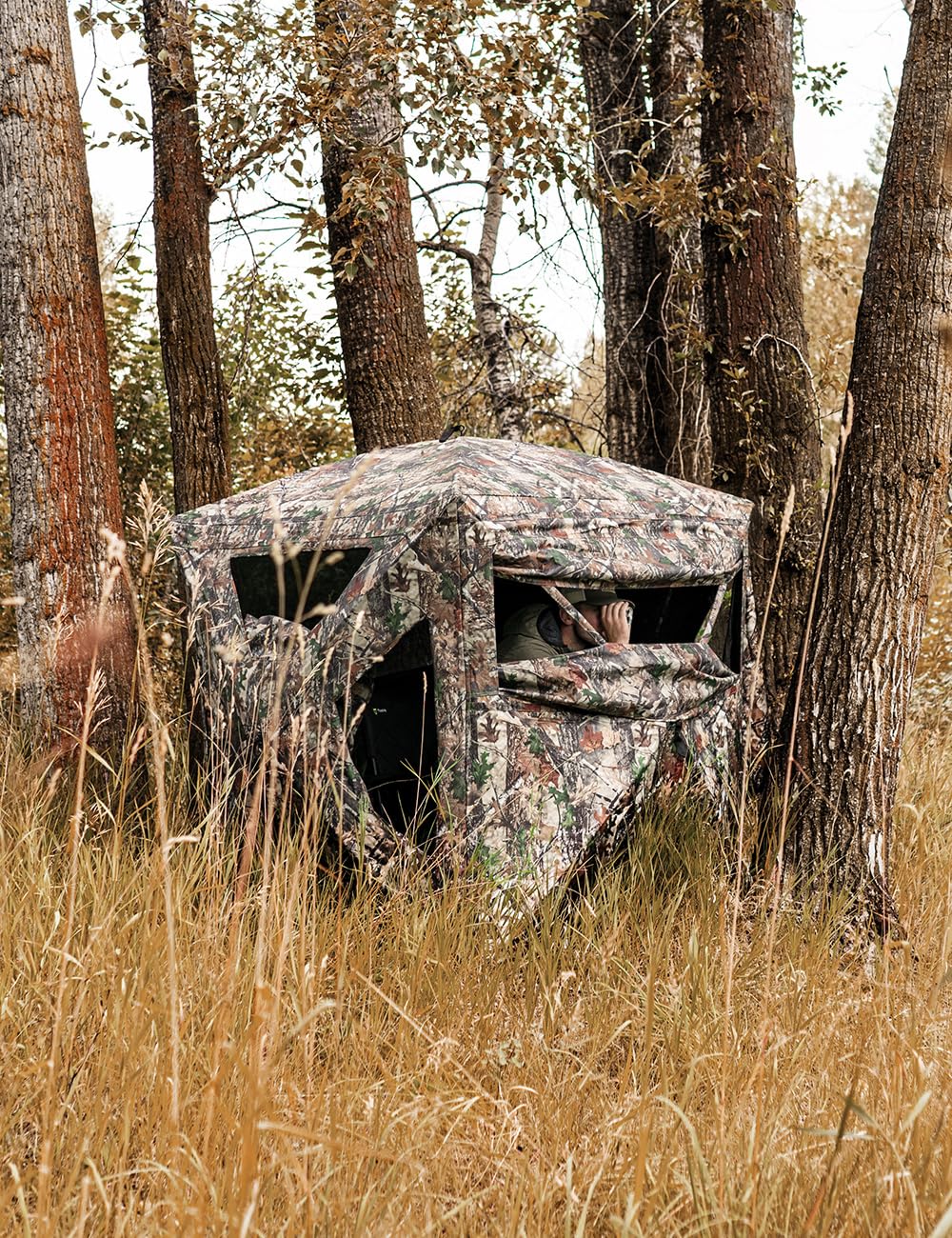 TIDEWE 2-3 person blind offers spacious comfort in the field