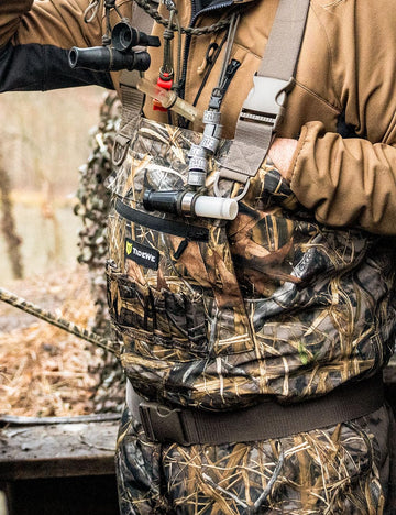 TIDEWE fleece-hand-warmer-pockets keep hands warm when visibility drops.
