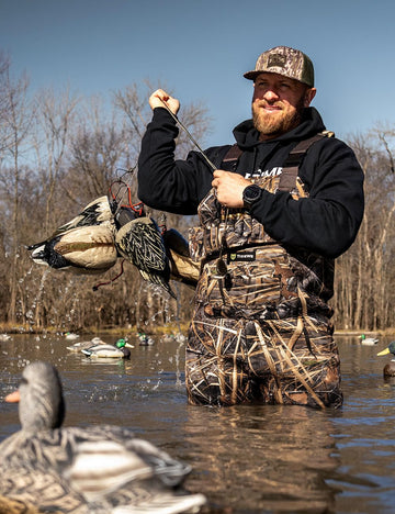 TIDEWE hunting wader handwarmer pocket with fleece lining and heat-pack compatibility