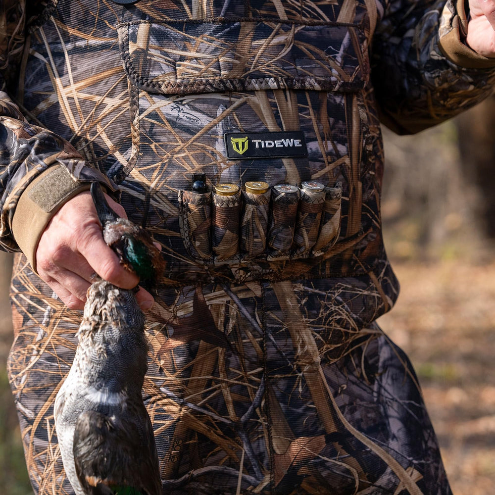 TIDEWE Evos waders traction sole demonstrating rugged tread for wet, muddy surfaces.