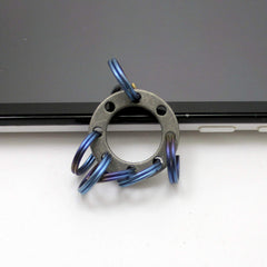 TIKING UFO suspension keyring keeps keys neatly organized for quick access.