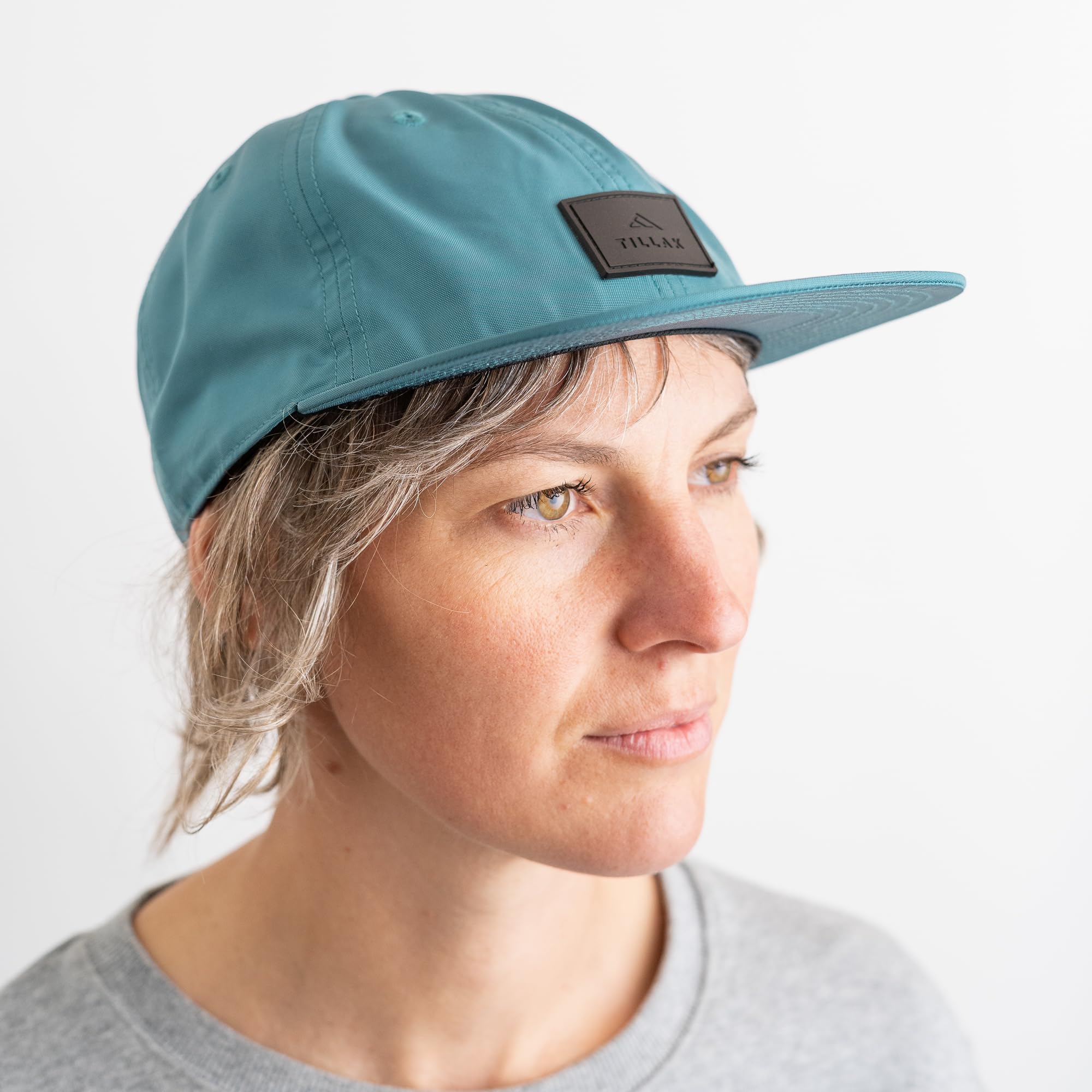 Close-up of 6-panel construction and breathable Kodra Nylon
