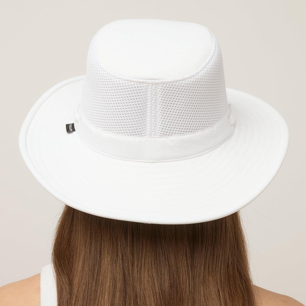 Tilley Airflo features a hidden pocket for small-item storage.