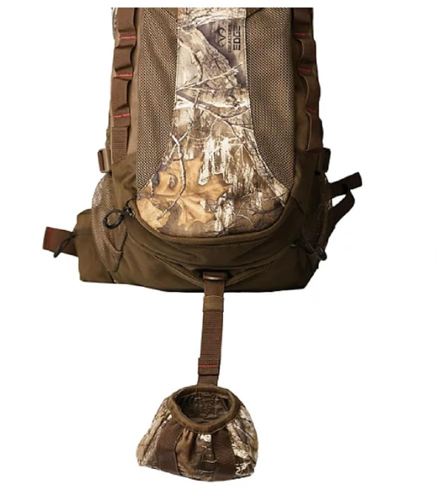 Timber Ridge Pro Day Pack Edge Camo padded back and shoulder system for comfortable carry.