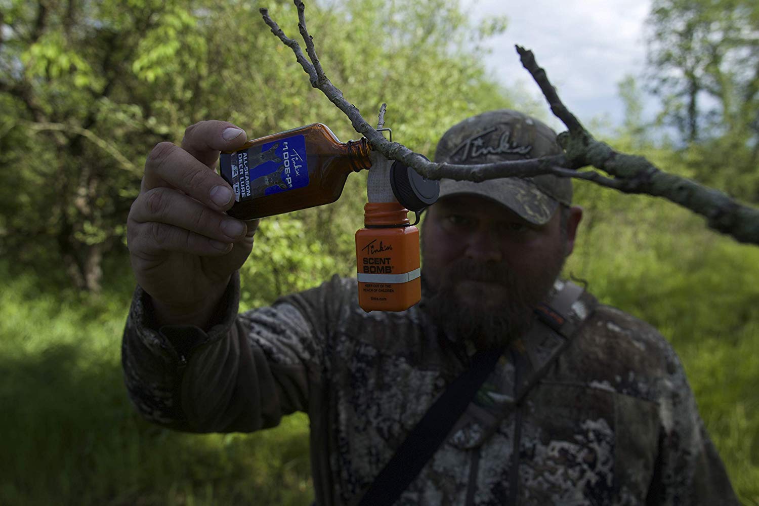 Tink's Scent Bomb wick deploys scent on wind currents to attract bucks.