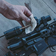 Tipton Jag has a pointed tip for patch penetration