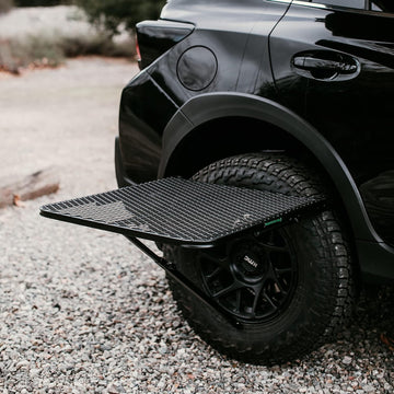 Tire Table Medium Aluminum setup on tire shows tool-free installation