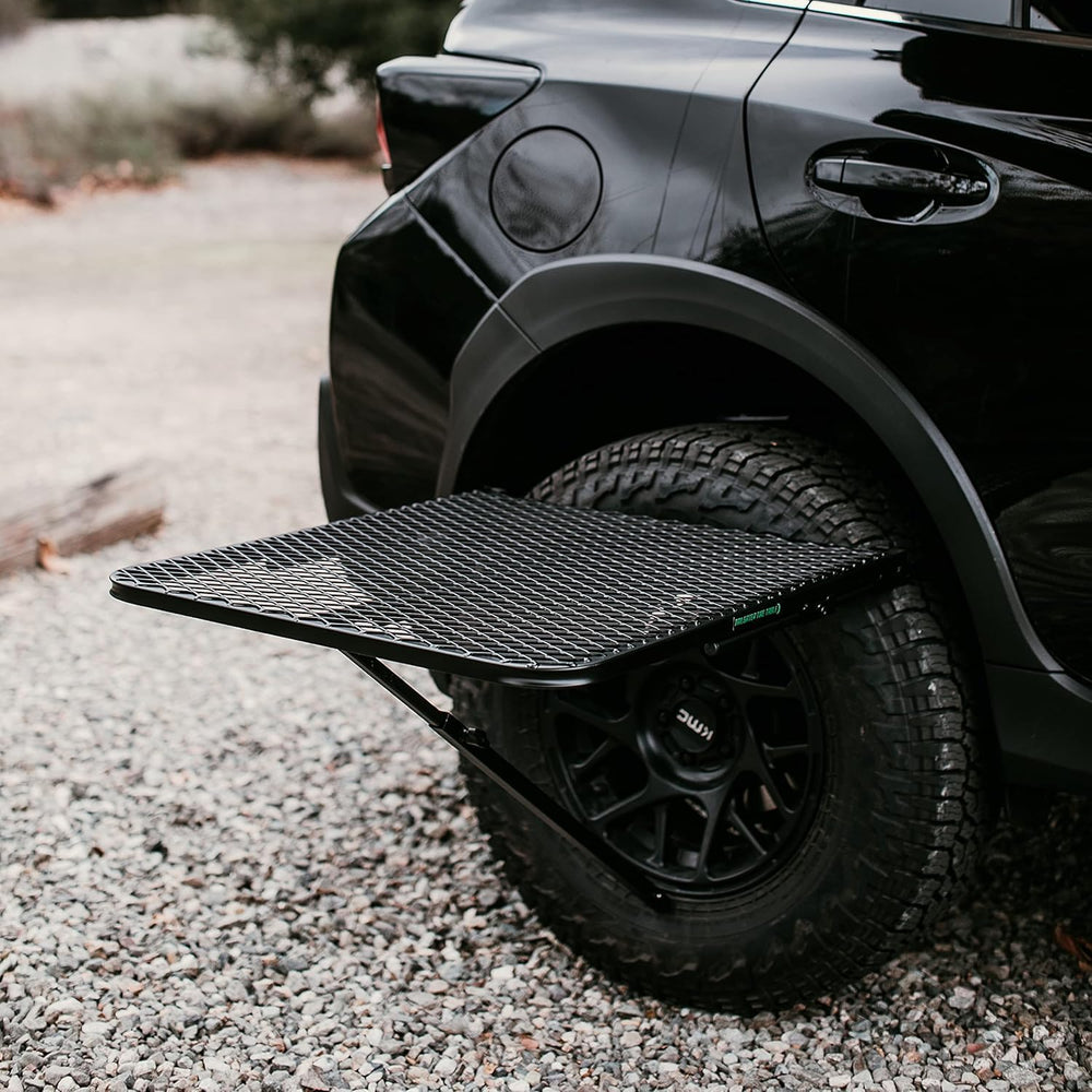 Tire Table Medium Aluminum setup on tire shows tool-free installation