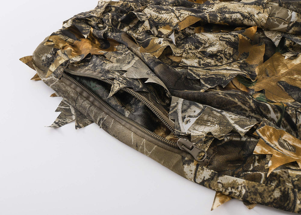 Front snaps on the Titan 3D Leafy Suit for easy closure and quick wear.
