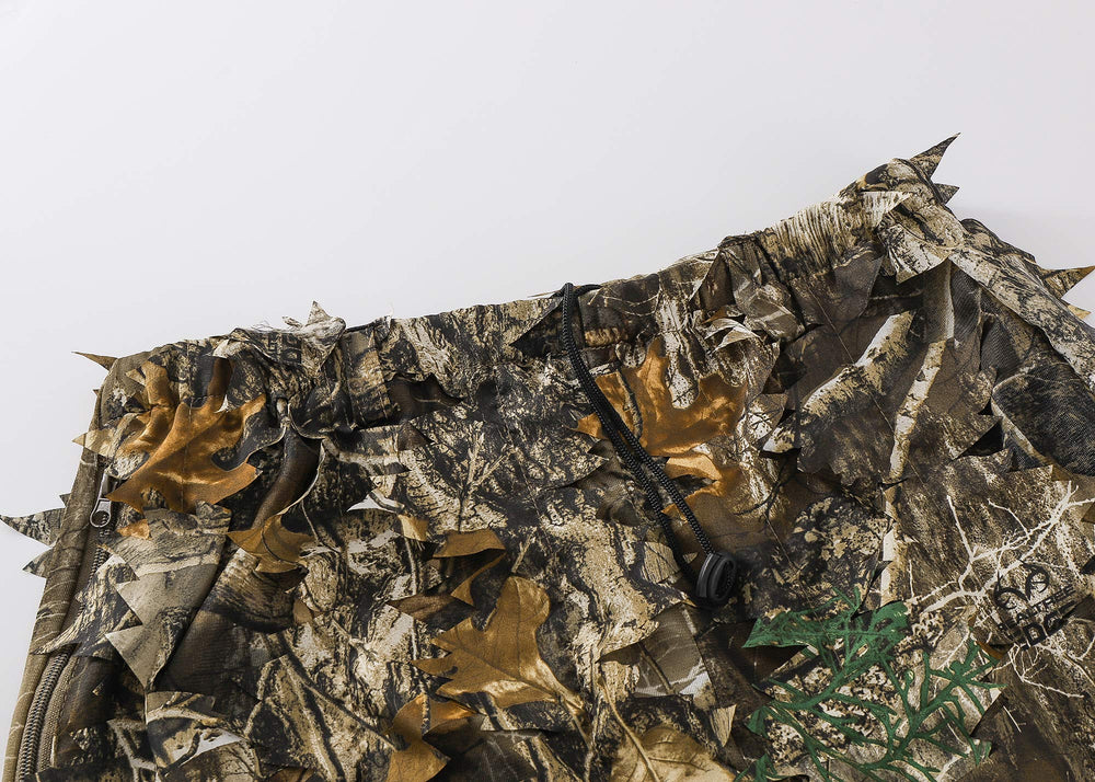 Pants of Titan 3D Leafy Suit with elastic cuffs for a secure fit.