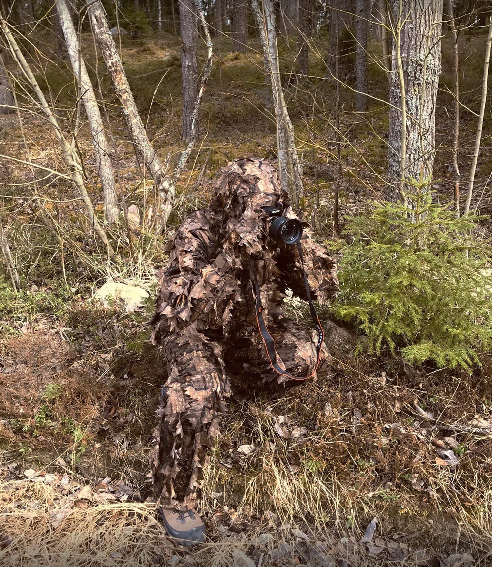 Titan 3D Leafy Suit with zippered pockets keeps essentials secure while stalking