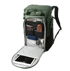 Titan by Arctic Zone back panel and padded straps for comfortable carrying