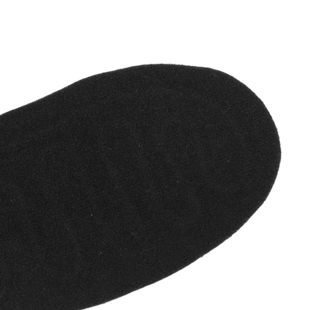 Tnfeeon fast heating technology provides quick foot warmth