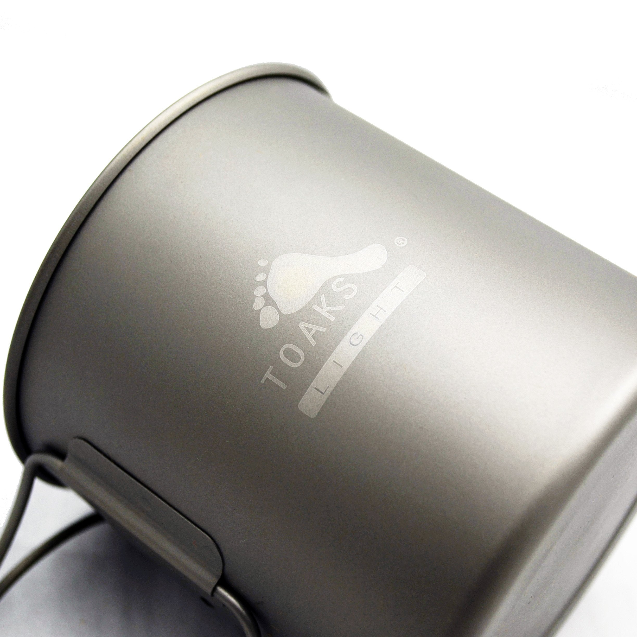 TOAKS LIGHT titanium 650ml pot dimension-guide shows compact size