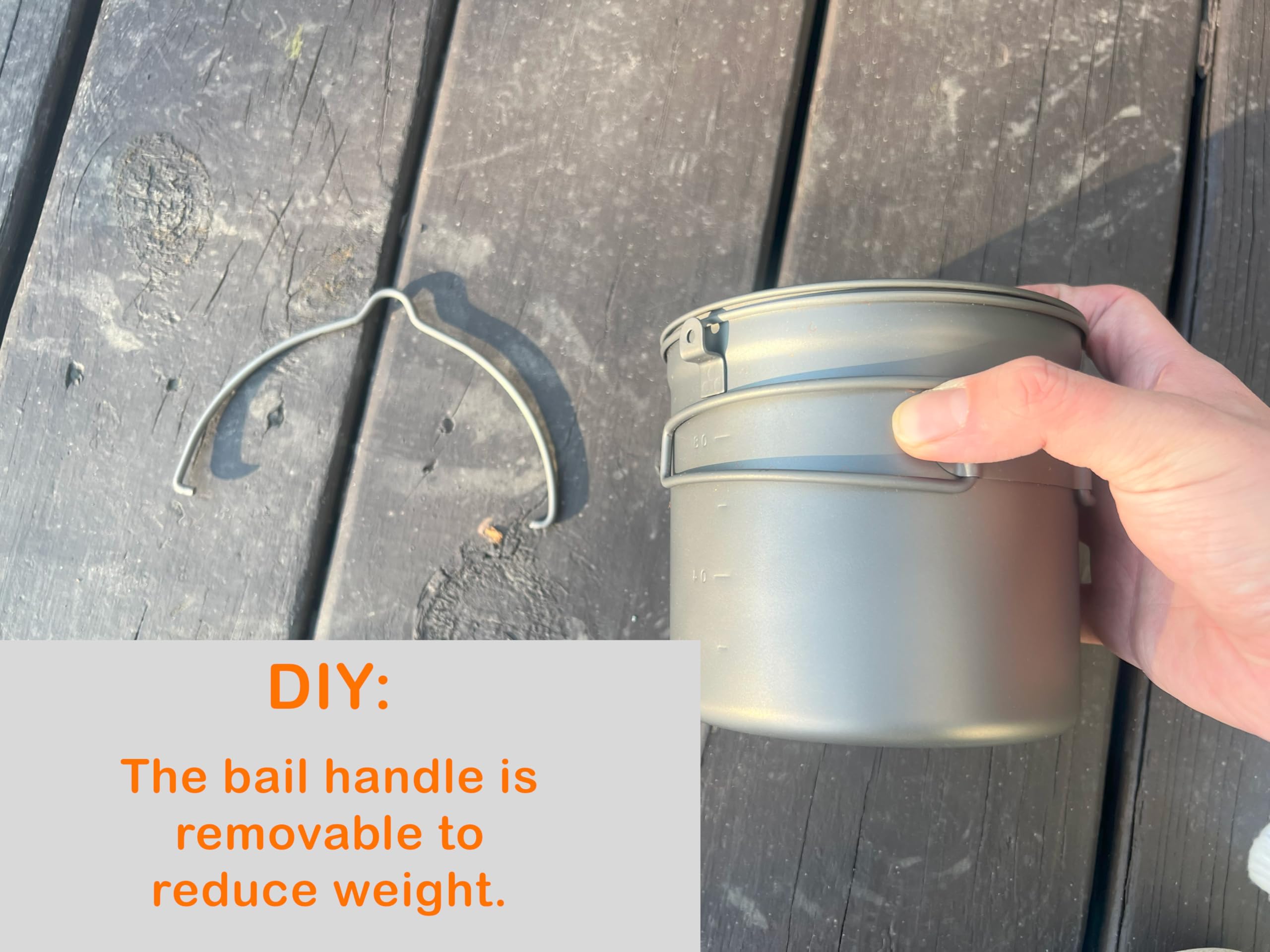 TOAKS 1100ml pot nests a 200g gas canister for compact camp setups.