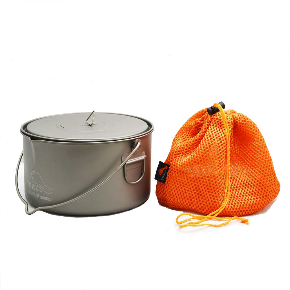 TOAKS Titanium 2000ml pot wide-open design for snow melt.