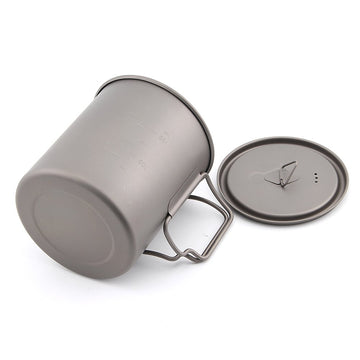 TOAKS Titanium 750ml Pot foldable handle enables easy handling and storage
