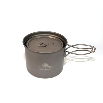 TOAKS 900ml pot with ml and oz gradations for quick measurement