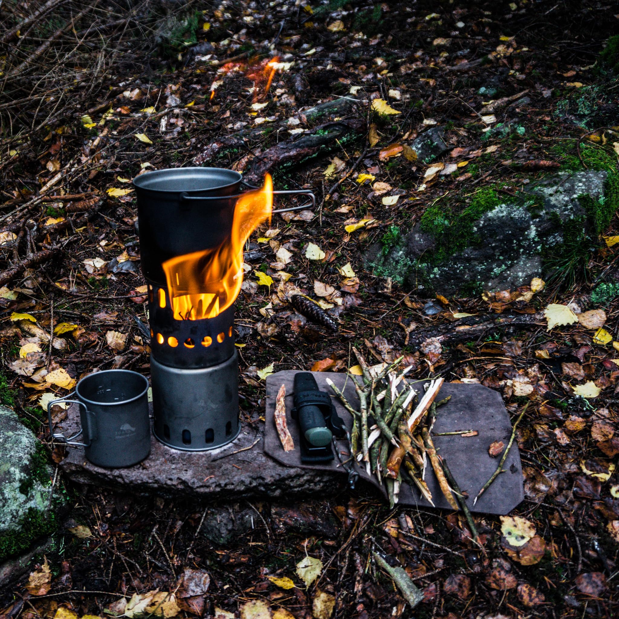 TOAKS Titanium Large Stove durable titanium construction withstands rugged outdoors