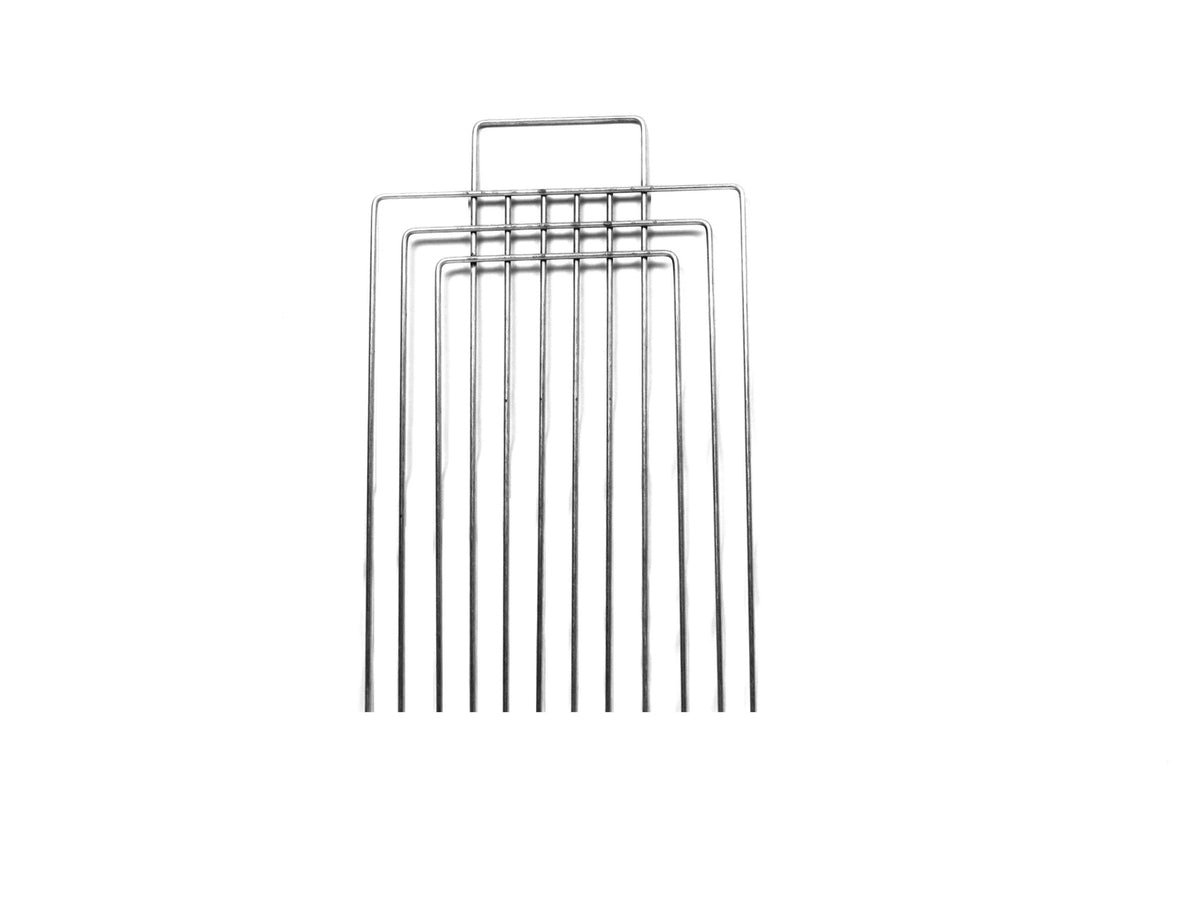 Tomahawk Live Trap TD12 trap divider inside a trap promotes organized, efficient trapping setups.