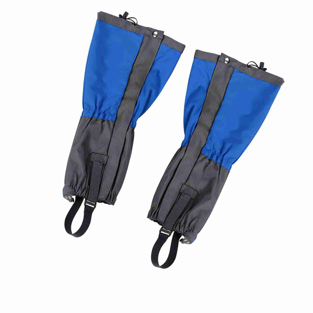 Tomedny ski gaiters act as leg cover for frosty slopes.