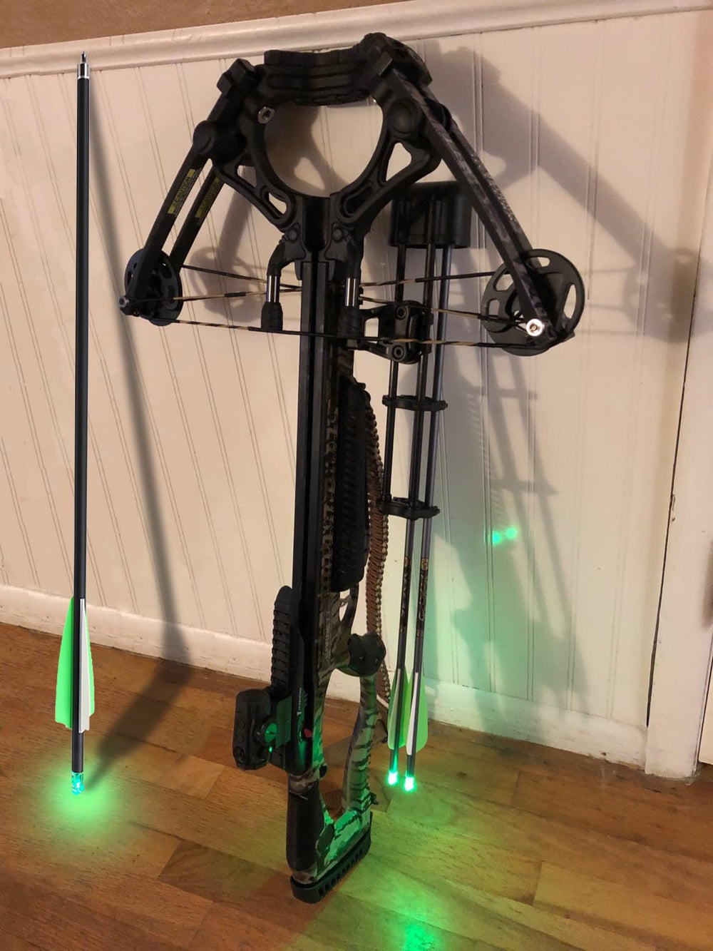 TOPARCHERY lighted nocks glow to improve visibility during low light outdoor use
