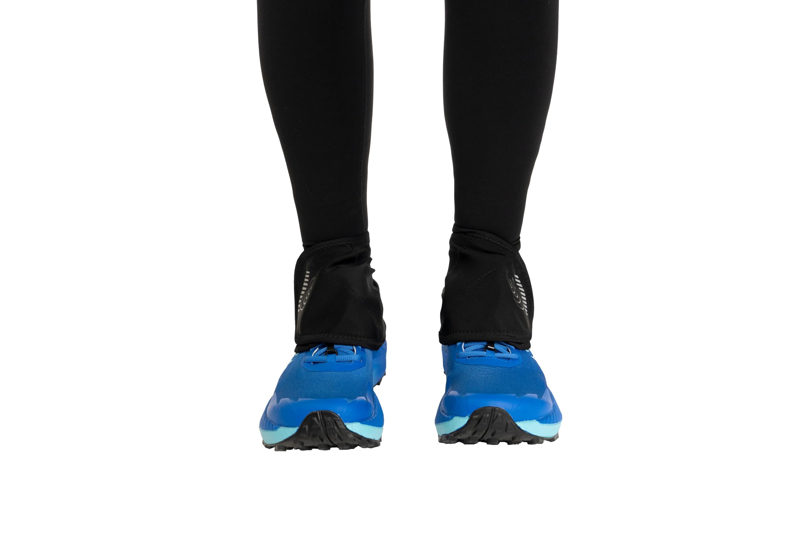 Topo Athletic Switchback gaiter front D-ring keeps it stable during rugged runs.