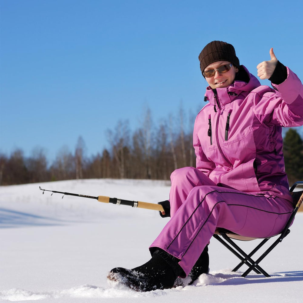 Toyvian carbon fishing rod featuring lightweight material for easy carry on outdoor trips.