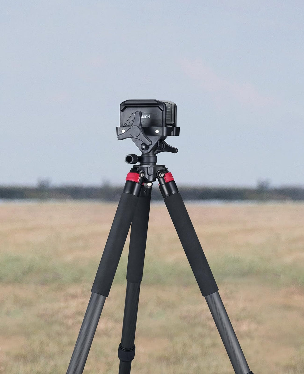 Trakiom outdoor-terrain-use tripod supports quick, quiet adjustments in outdoor environments.