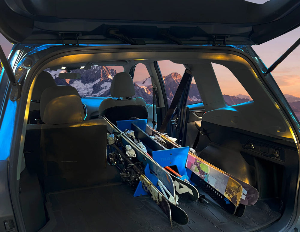 TRAPSKI all mountain rack in blue shows UV protection feature.