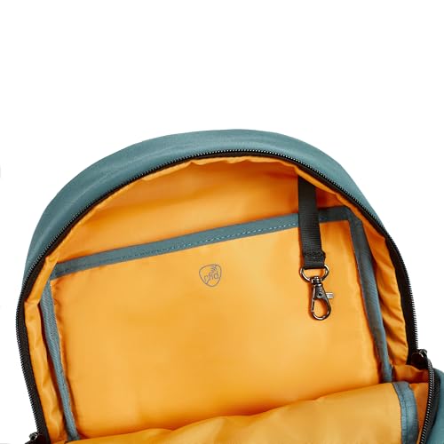 Travelon 7.25L capacity image communicates compact yet roomy day pack