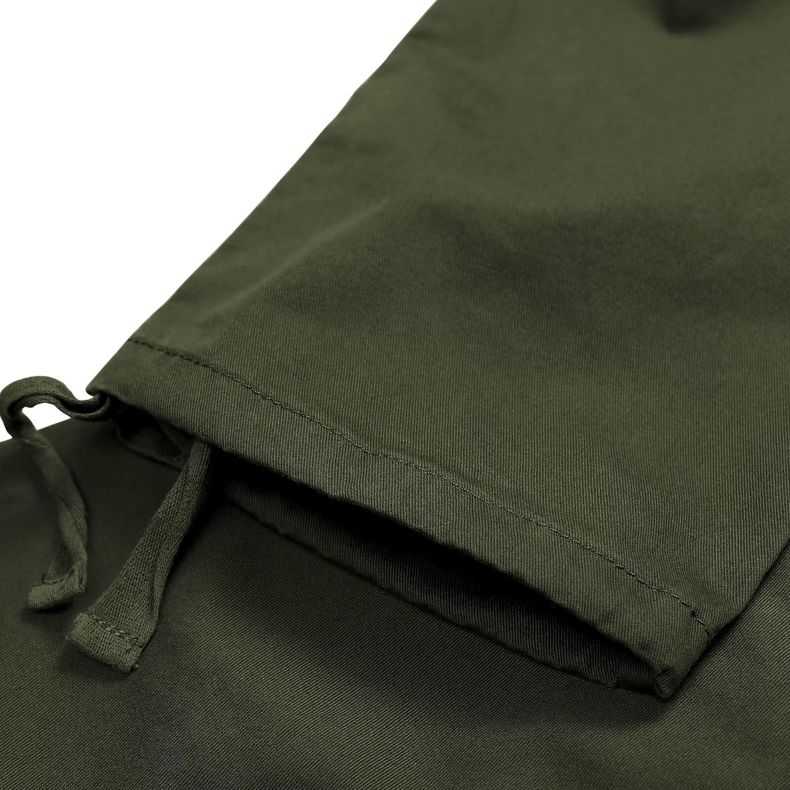 TRGPSG cargo pants suited for travel and daily wear.