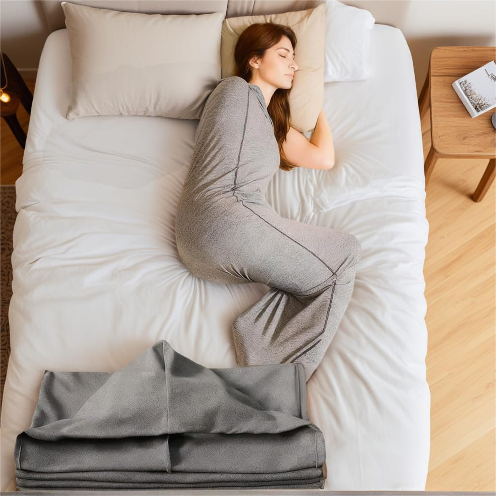 TRIKLOVPO breathable fabric close-up highlights soft, skin-friendly material for restful nights.