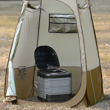 TRIPTIPS odor-control cover helps preserve campsite freshness.