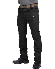 TSD.J reinforced knee area demonstrates durability for rugged tasks.
