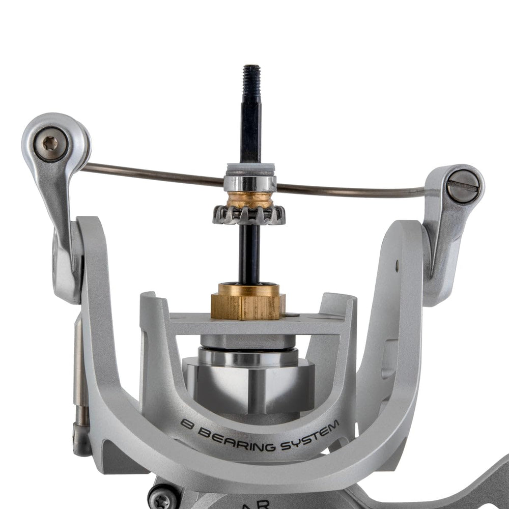 Tsunami Saltx II with titanium spool improves rigidity and smooth line release