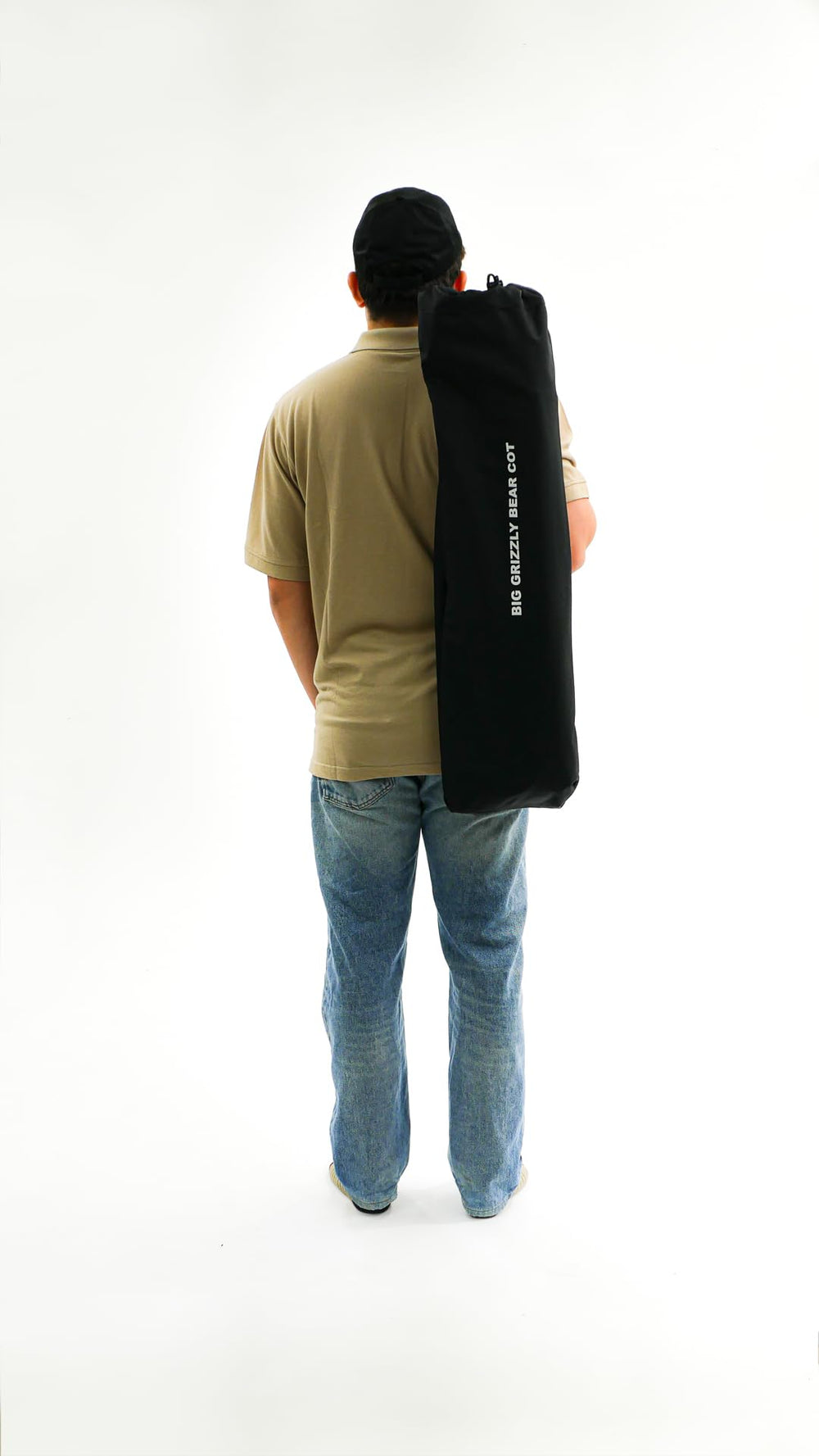 Tuscany Pro Big Grizzly Cot includes blanket for extra warmth on chilly nights.