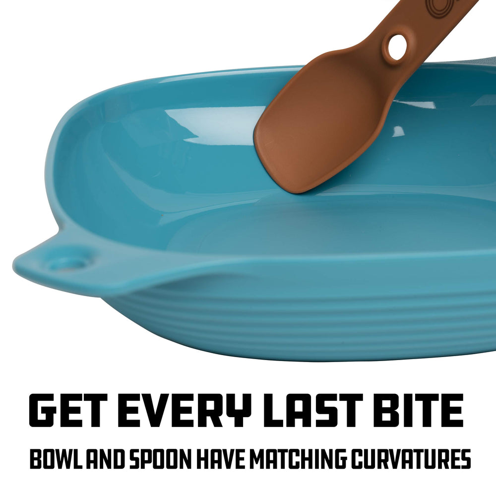 UCO plate with grip keeps meals steady while you eat outdoors.